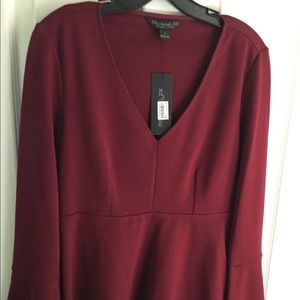NWT burgundy v neck top by Rachael Zoe.